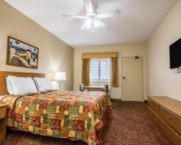 Rodeway Inn Encinitas North image 19